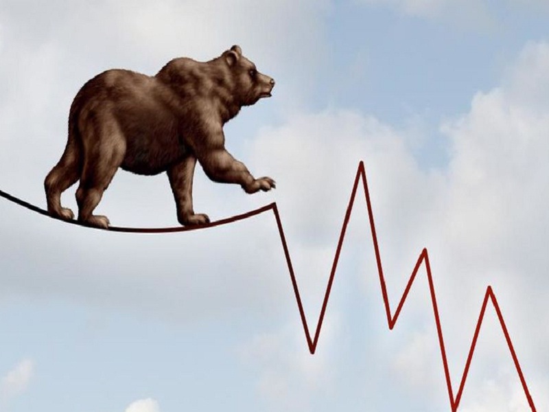 Global sell-off, slowing growth drag Sensex 480 pts lower; Nifty ends below 15,750